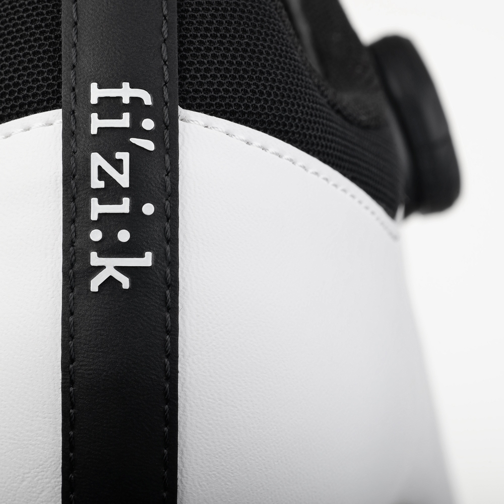 Chaussures Route Fi'zi:k Vento OMNA - Noire/Blanche