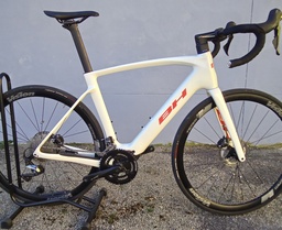 [OccFrançois] Vélo Route Electrique BH Core Race Carbone 1.6 Taille L  Blanc